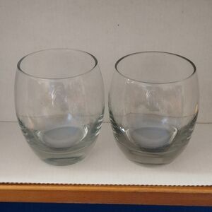 Set of Two Clear Wine Glasse
